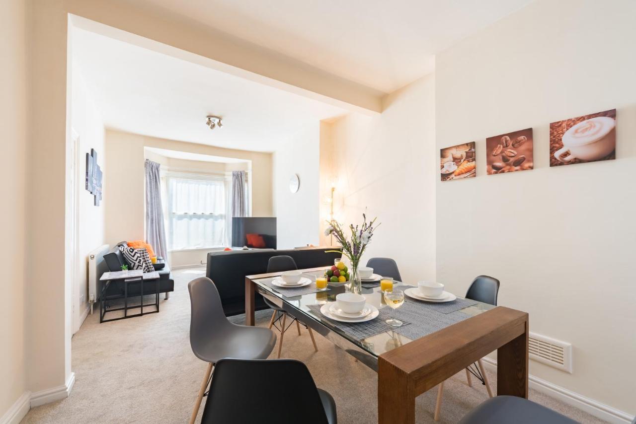 3 Bedroom-5 Beds Newland Ave King'S Palace Leisure-Contractor-Heart Of Hull Amenities キングストン・アポン・ハル エクステリア 写真