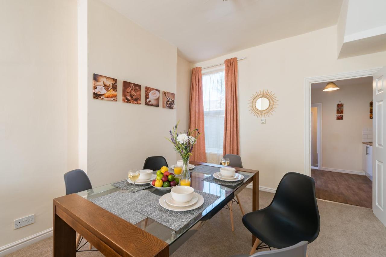 3 Bedroom-5 Beds Newland Ave King'S Palace Leisure-Contractor-Heart Of Hull Amenities キングストン・アポン・ハル エクステリア 写真