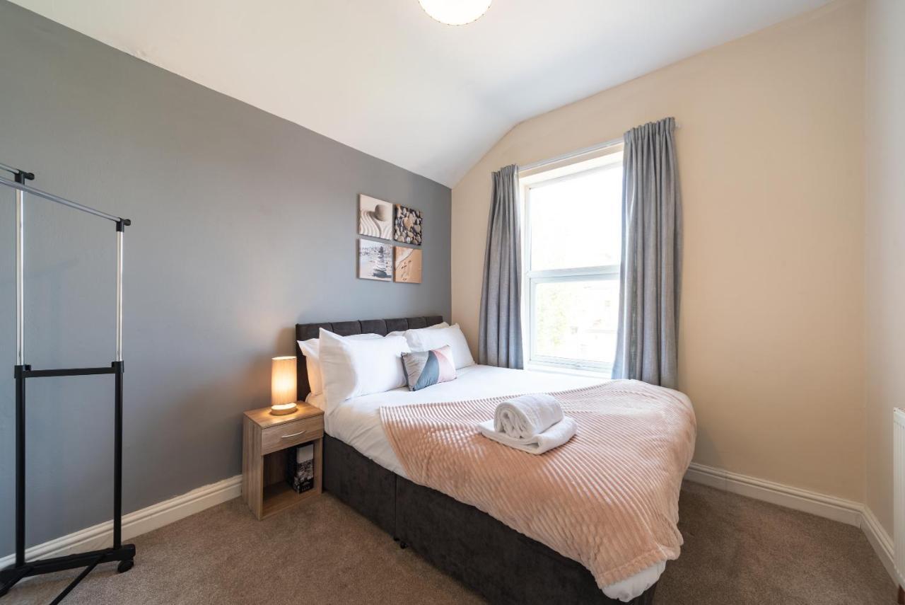 3 Bedroom-5 Beds Newland Ave King'S Palace Leisure-Contractor-Heart Of Hull Amenities キングストン・アポン・ハル エクステリア 写真