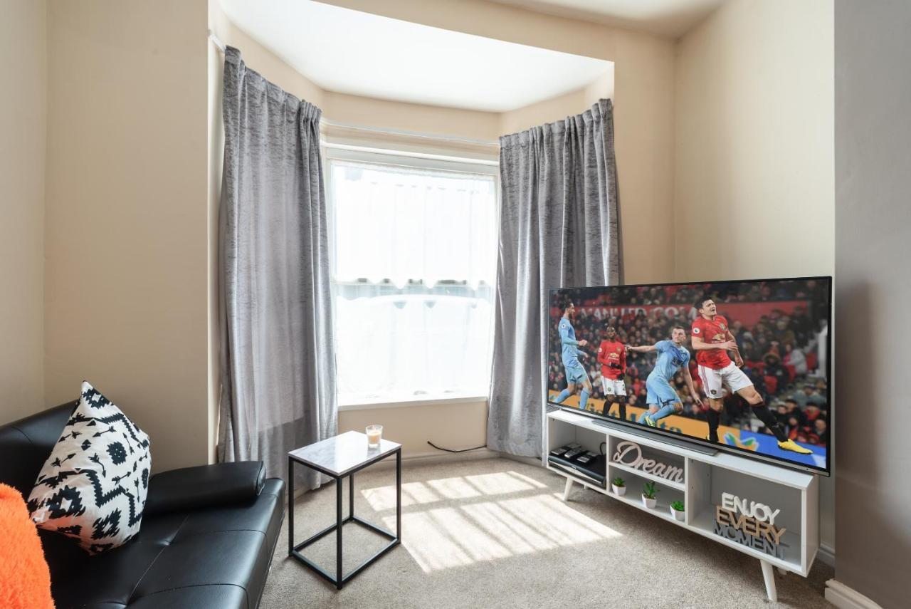 3 Bedroom-5 Beds Newland Ave King'S Palace Leisure-Contractor-Heart Of Hull Amenities キングストン・アポン・ハル エクステリア 写真