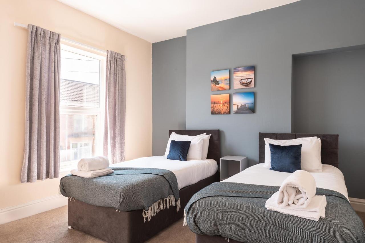 3 Bedroom-5 Beds Newland Ave King'S Palace Leisure-Contractor-Heart Of Hull Amenities キングストン・アポン・ハル エクステリア 写真