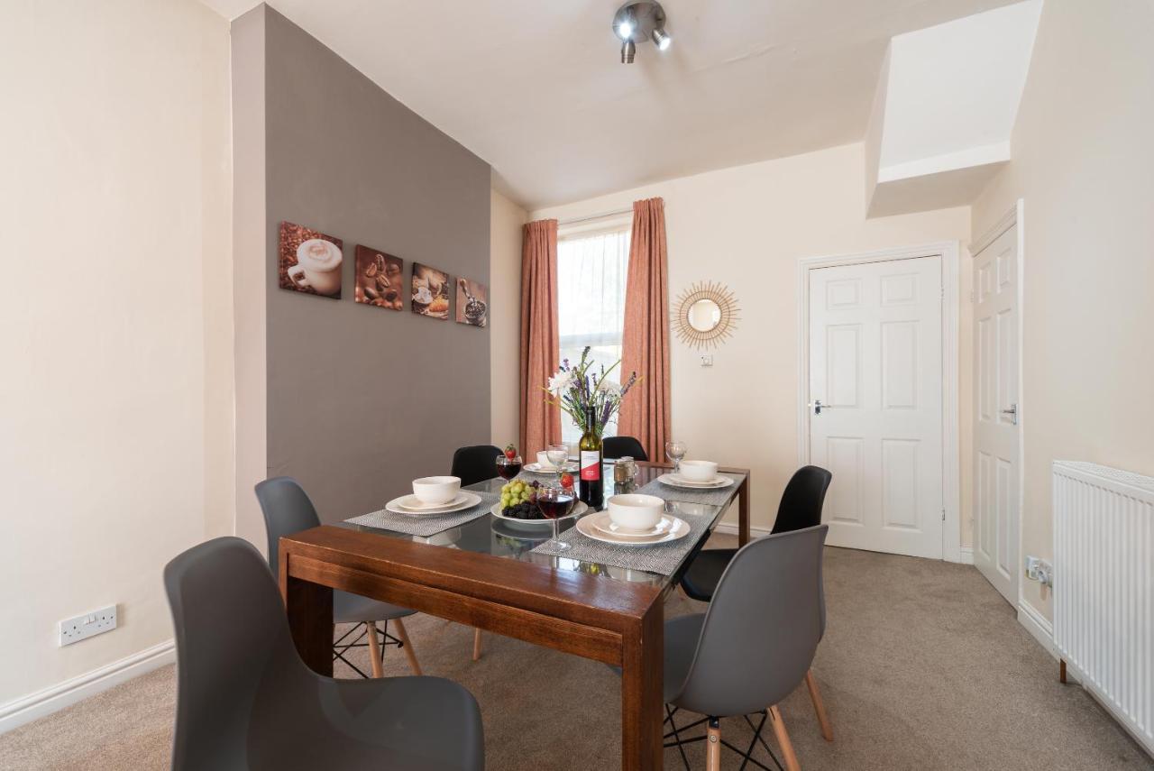 3 Bedroom-5 Beds Newland Ave King'S Palace Leisure-Contractor-Heart Of Hull Amenities キングストン・アポン・ハル エクステリア 写真