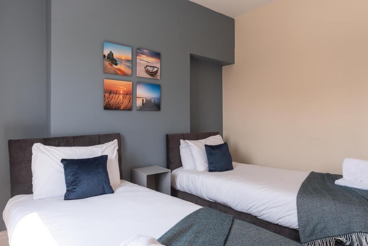 3 Bedroom-5 Beds Newland Ave King'S Palace Leisure-Contractor-Heart Of Hull Amenities キングストン・アポン・ハル エクステリア 写真
